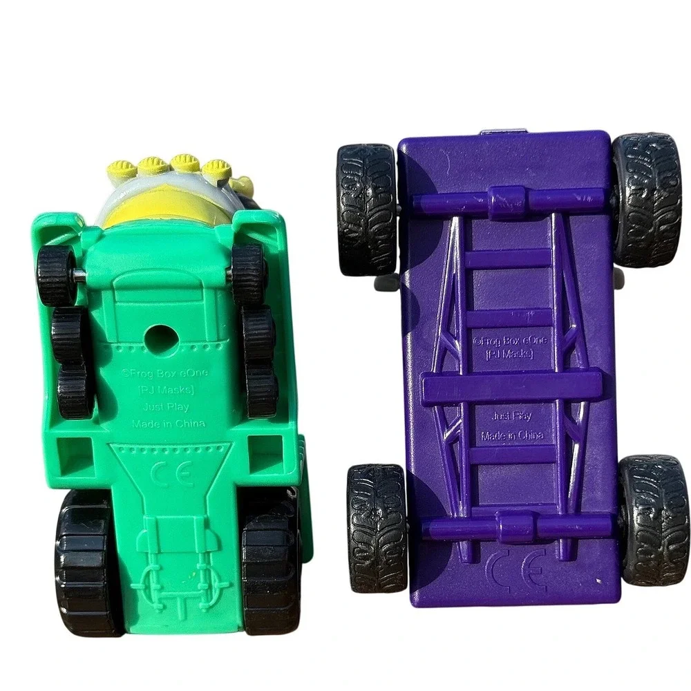 PJ Masks Just Play‎ Romeo Lab Night Ninja Bus Toy Vehicle Set Villains Wheelies